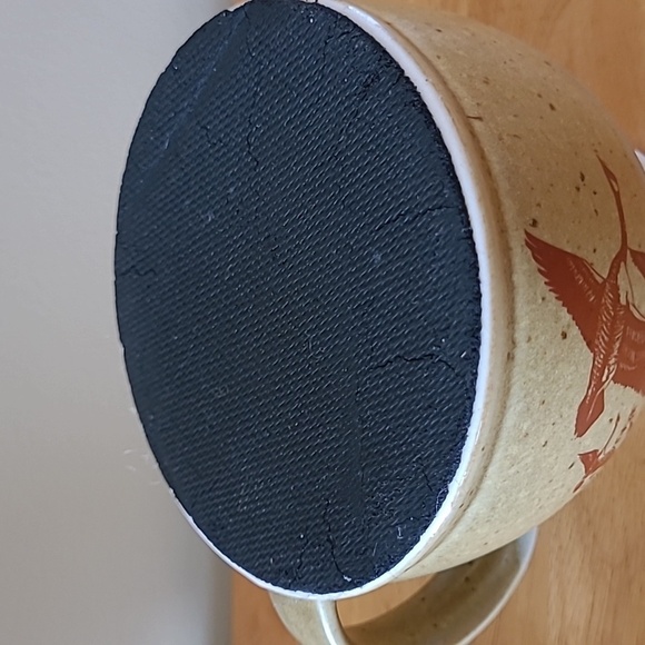 HANDCRAFTED POTTERY Lidded Travel/Office Mug - Picture 11 of 16